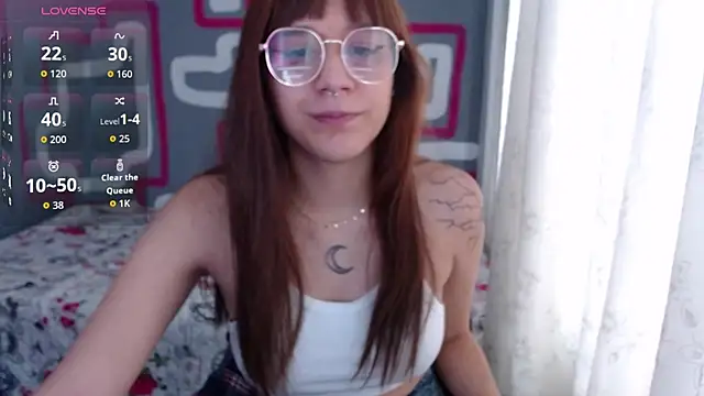 Snapshot of zara_erotik chatting on 09.19.25 zara erotik online show from 09.19.25