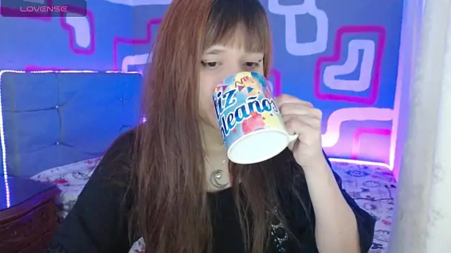 Snapshot of zara_erotik chatting on 09.27.25 zara erotik online show from 09.27.25