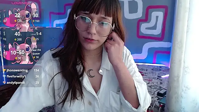 Snapshot of zara_erotik chatting on 10.13.25 zara erotik online show from 10.13.25