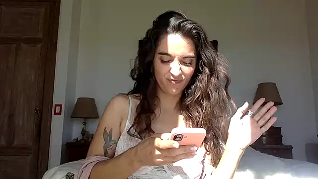 Snapshot of venuslibre chatting on 09.26.25 venuslibre online show from 09.26.25