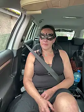 Nadja Noir online show from 11.16.25