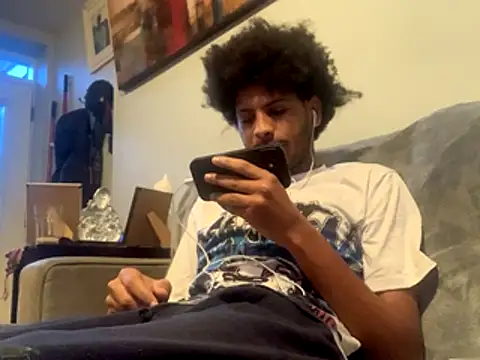 Snapshot of Insurance-03 chatting on 11.12.25 Insurance-03 online show from 11.12.25