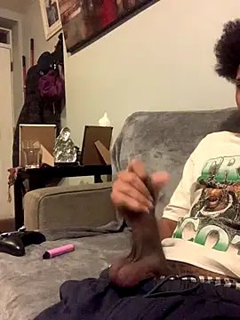 Snapshot of Insurance-03 chatting on 11.29.25 Insurance-03 online show from 11.29.25