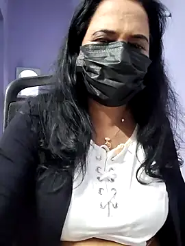 mallu-lover online show from 10.14.25