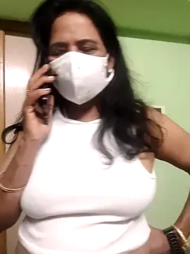 mallu-lover online show from 11.15.25