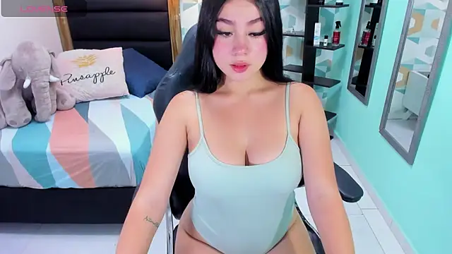 ROSIE MOSS online show from 11.04.25