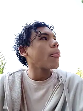 Snapshot of FunJade chatting on 10.09.25 FunJade online show from 10.09.25