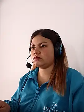 Snapshot of LUCIANA__99 chatting on 09.12.25 LUCIANA 99 online show from 09.12.25