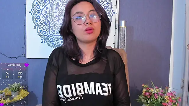 Snapshot of Nova_allen chatting on 09.24.25 Nova allen online show from 09.24.25