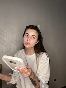 Snapshot of vexlana chatting on 10.17.25 vexlana online show from 10.17.25
