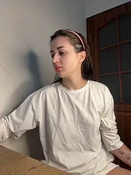 Snapshot of vexlana chatting on 10.26.25 vexlana online show from 10.26.25