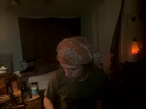 Snapshot of XanderOzzz chatting on 09.10.25 XanderOzzz online show from 09.10.25