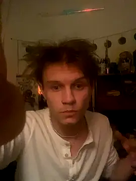 Snapshot of XanderOzzz chatting on 10.18.25 XanderOzzz online show from 10.18.25