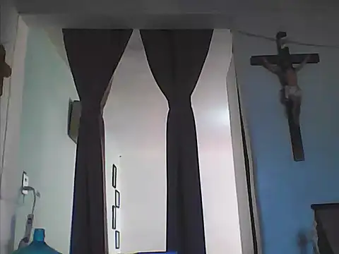 Snapshot of XaviGomez-87 chatting on 09.30.25 XaviGomez-87 online show from 09.30.25