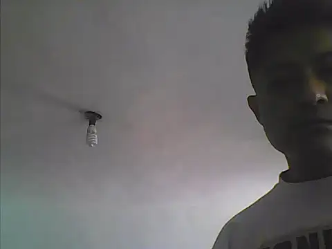 Snapshot of XaviGomez-87 chatting on 12.04.25 XaviGomez-87 online show from 12.04.25