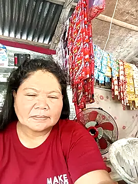 Snapshot of Mari_fvcks chatting on 09.16.25 Mari fvcks online show from 09.16.25