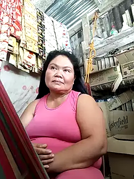 Snapshot of Mari_fvcks chatting on 10.03.25 Mari fvcks online show from 10.03.25