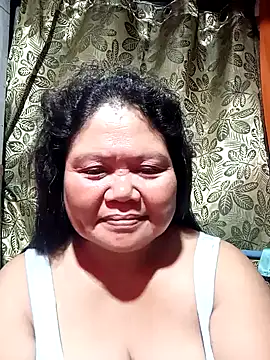 Snapshot of Mari_fvcks chatting on 10.21.25 Mari fvcks online show from 10.21.25