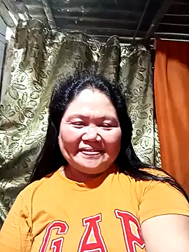 Snapshot of Mari_fvcks chatting on 10.24.25 Mari fvcks online show from 10.24.25