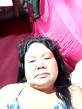 Snapshot of Mari_fvcks chatting on 10.29.25 Mari fvcks online show from 10.29.25