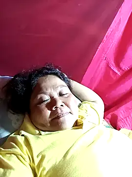 Snapshot of Mari_fvcks chatting on 11.19.25 Mari fvcks online show from 11.19.25