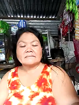 Snapshot of Mari_fvcks chatting on 12.02.25 Mari fvcks online show from 12.02.25