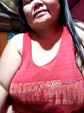 Snapshot of Mari_fvcks chatting on 12.02.25 Mari fvcks online show from 12.02.25