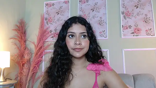 CurlyDani online show from 10.19.25