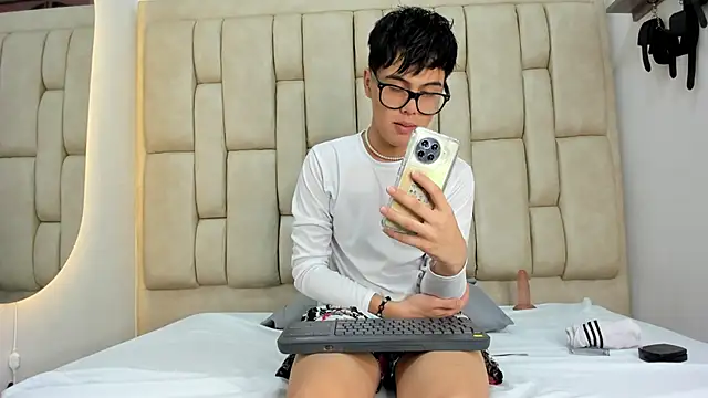 Felipe Cold online show from 10.14.25