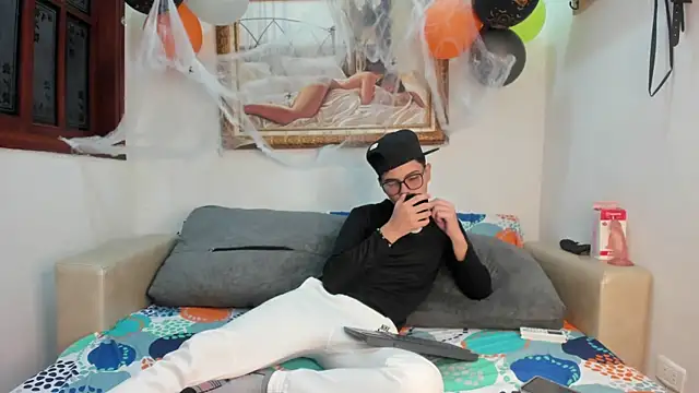 Felipe Cold online show from 10.28.25