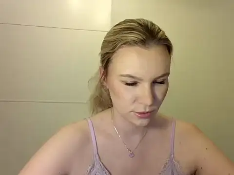 SadieBrilliance online show from 10.14.25