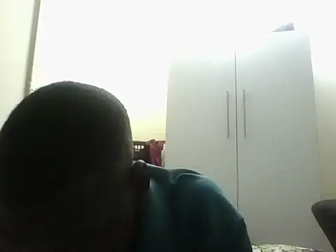 Snapshot of TmanZim2025 chatting on 09.10.25 TmanZim2025 online show from 09.10.25