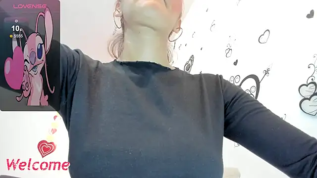 Snapshot of anastasia_tuya chatting on 09.20.25 anastasia tuya online show from 09.20.25