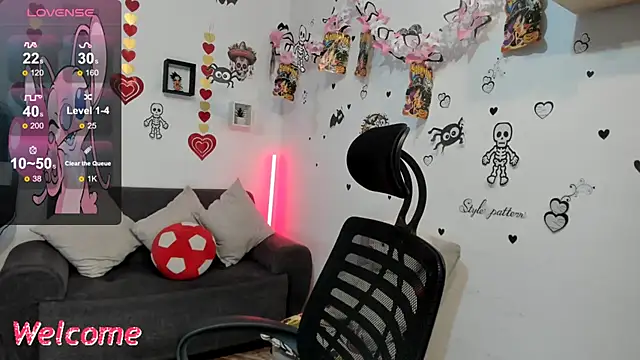 Snapshot of anastasia_tuya chatting on 10.14.25 anastasia tuya online show from 10.14.25
