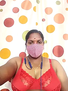 Snapshot of Tamil_Abinaya chatting on 10.18.25 Tamil Abinaya online show from 10.18.25