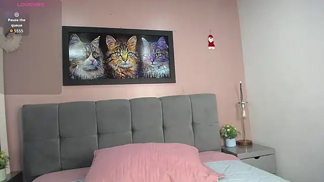 tiiny emilly online show from 12.05.25