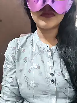 Snapshot of Hot_Alia04 chatting on 11.03.25 Hot Alia04 online show from 11.03.25