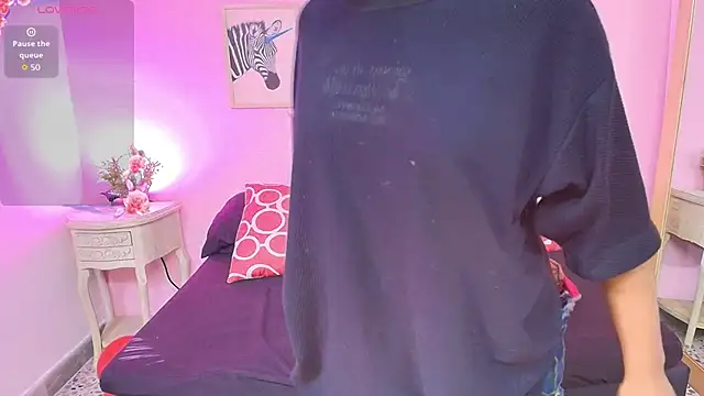 Snapshot of Nahomi_Rivera chatting on 09.13.25 Nahomi Rivera online show from 09.13.25