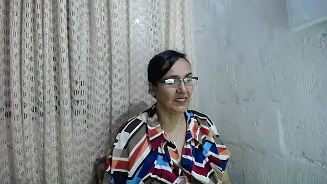 gabbyparker  online show from 11.16.25