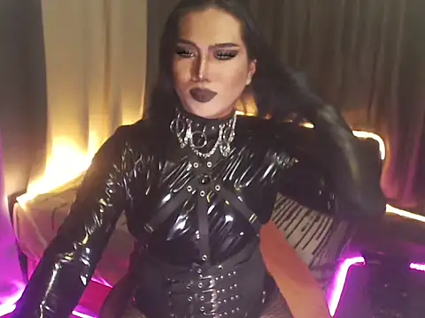 Snapshot of Hail_ur_Dominant chatting on 10.29.25 Hail ur Dominant online show from 10.29.25