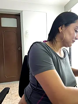 Rouse69  online show from 10.21.25