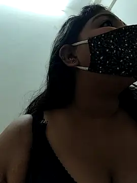 Snapshot of Komal-stream chatting on 09.10.25 Komal-stream online show from 09.10.25