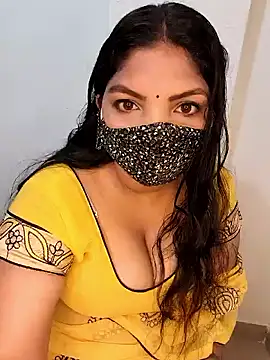 Snapshot of Komal-stream chatting on 09.11.25 Komal-stream online show from 09.11.25