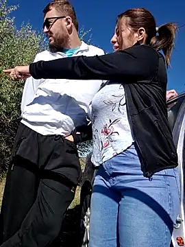 Snapshot of AlexAlice12 chatting on 10.19.25 AlexAlice12 online show from 10.19.25