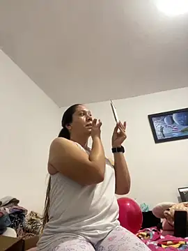 emma hot2006 online show from 10.13.25