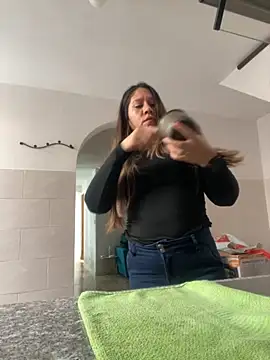 emma hot2006 online show from 10.29.25