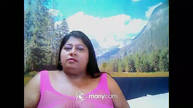 Snapshot of indianhoney694u chatting on 01.23.25 indianhoney694u online show from 01.23.25
