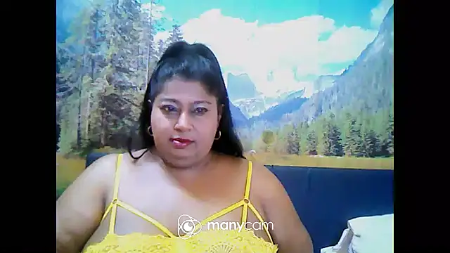 Snapshot of indianhoney694u chatting on 02.01.25 indianhoney694u online show from 02.01.25