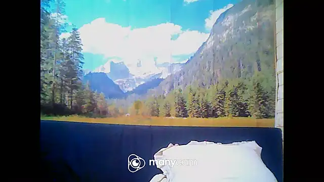 Snapshot of indianhoney694u chatting on 02.26.25 indianhoney694u online show from 02.26.25