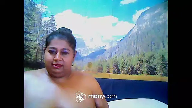 Snapshot of indianhoney694u chatting on 02.26.25 indianhoney694u online show from 02.26.25